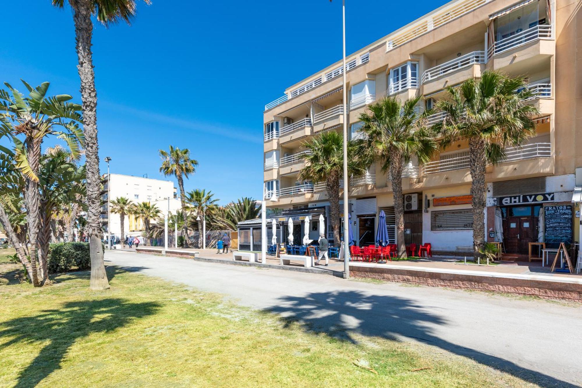 Wintowinrentals 1ª Linea De Playa, Parking Y Wifi Rincón de la Victoria Zewnętrze zdjęcie